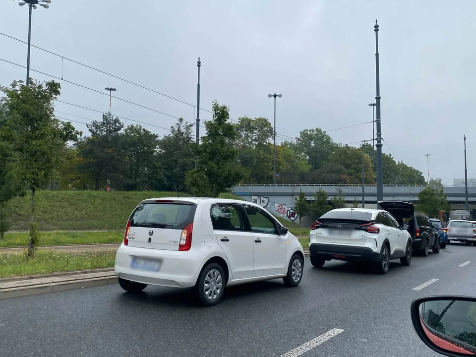 Poniedziałkowe korki na trasie W-Z