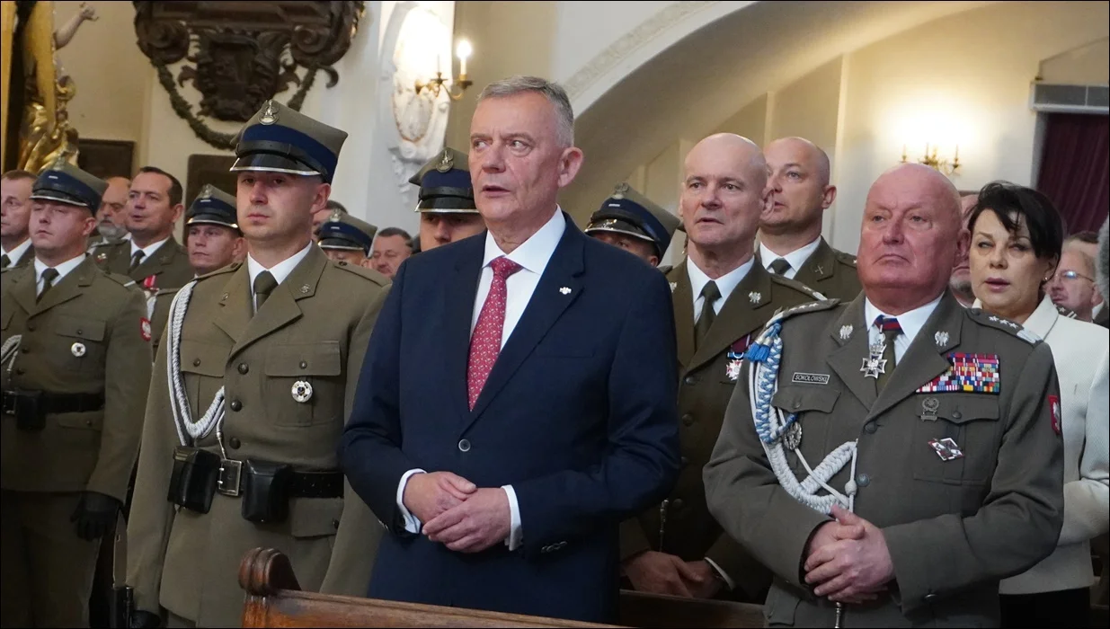 Łowicz. Msza św. inaugurująca formowanie 2. Brygady Rakiet