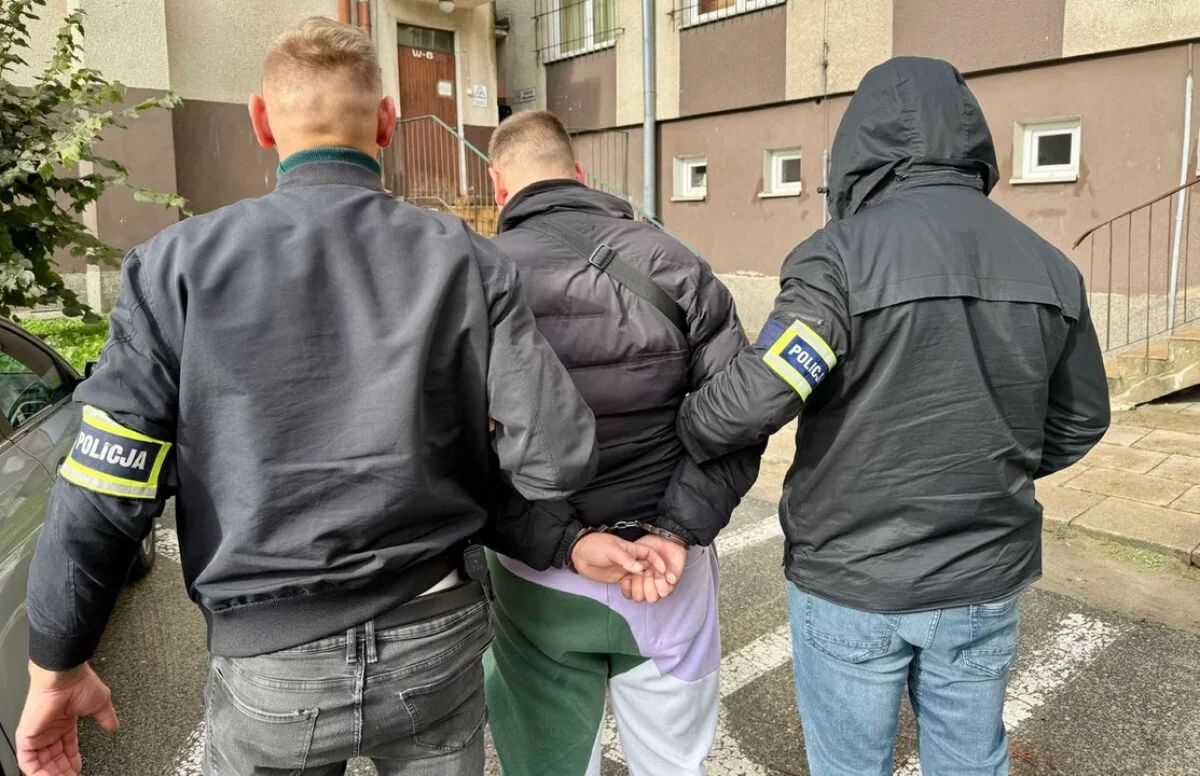Wielka obława policji. 142 osoby zatrzymane, jeden ukrył się pod kołdrą